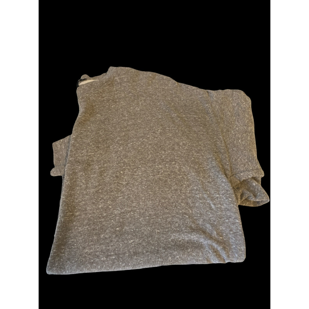 Woman’s sweatshirt m